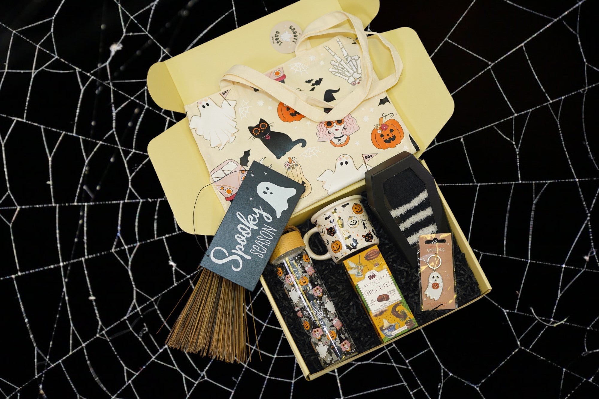 Spooky Box Halloween themed gift hamper for her filled with festive treats UK