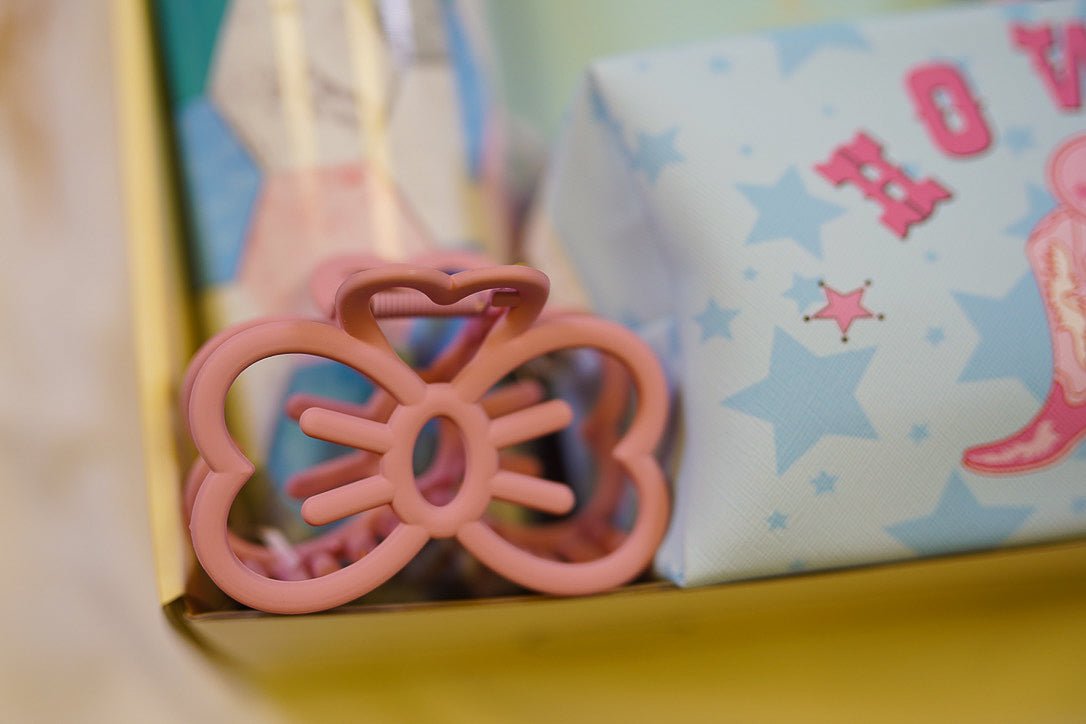 Thoughtful girlie | Send Joy Not Just Gifts - ImaniGifts